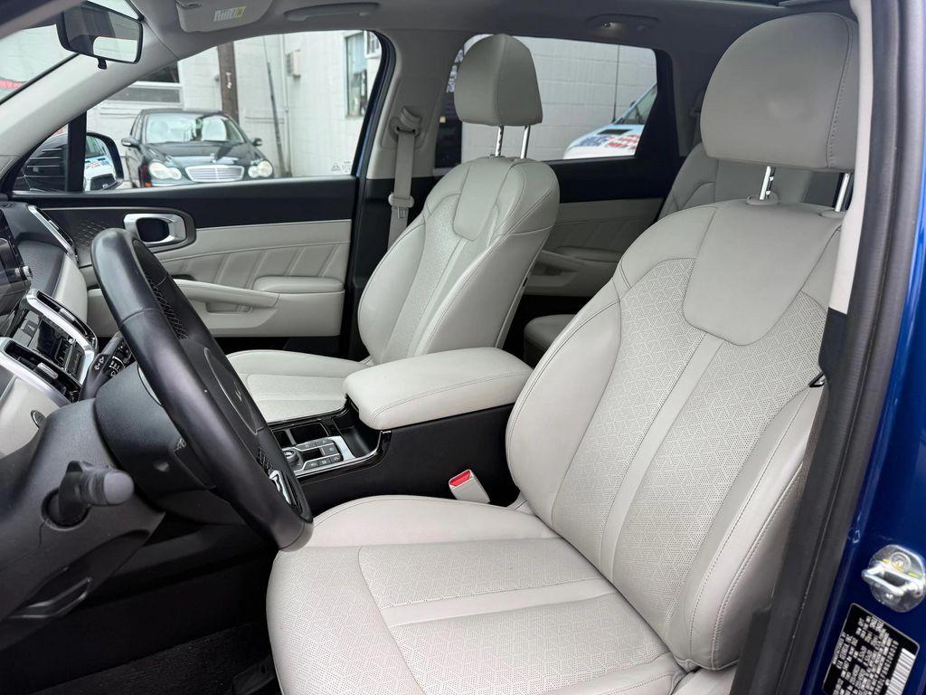 used 2022 Kia Sorento car, priced at $28,385