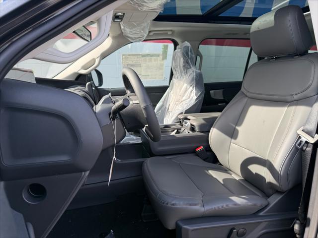 new 2025 Ford Expedition Max car, priced at $75,300
