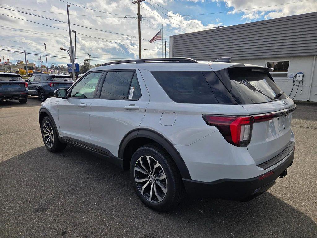 new 2026 Ford Explorer car, priced at $50,065