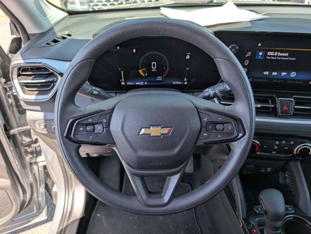 used 2025 Chevrolet TrailBlazer car, priced at $25,996