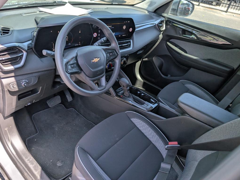 used 2025 Chevrolet TrailBlazer car, priced at $25,996