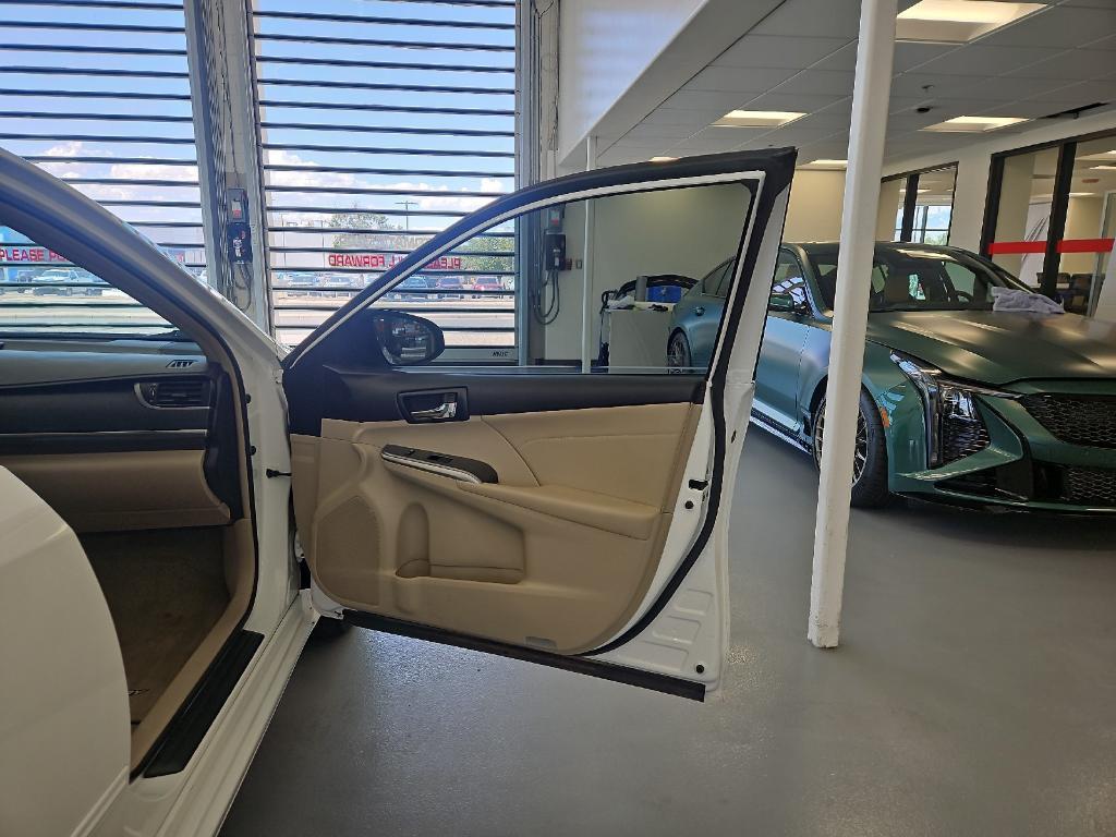 used 2013 Toyota Camry Hybrid car, priced at $13,991