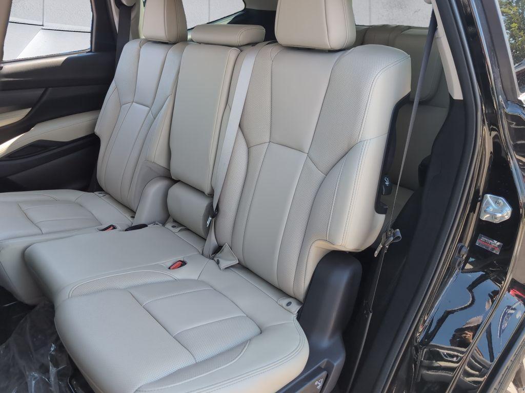 used 2023 Subaru Ascent car, priced at $33,153