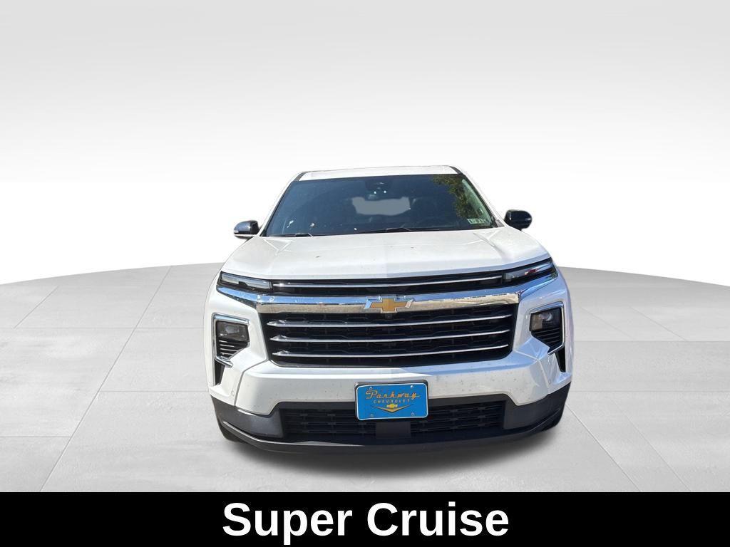 used 2024 Chevrolet Traverse car, priced at $34,322