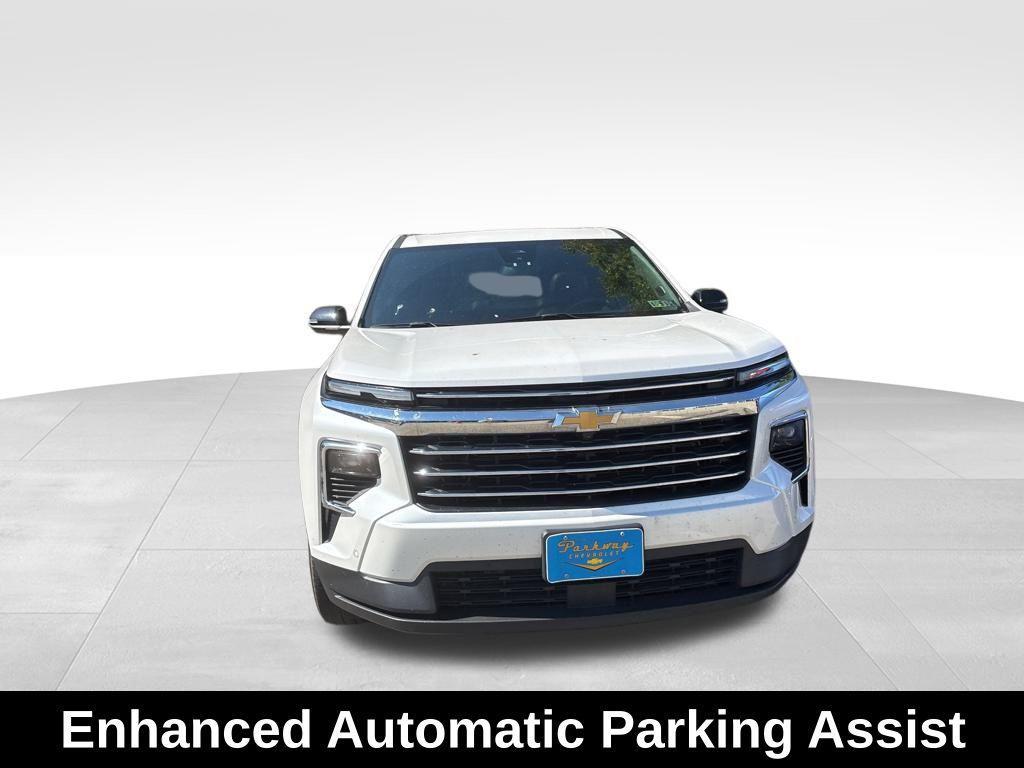 used 2024 Chevrolet Traverse car, priced at $34,322