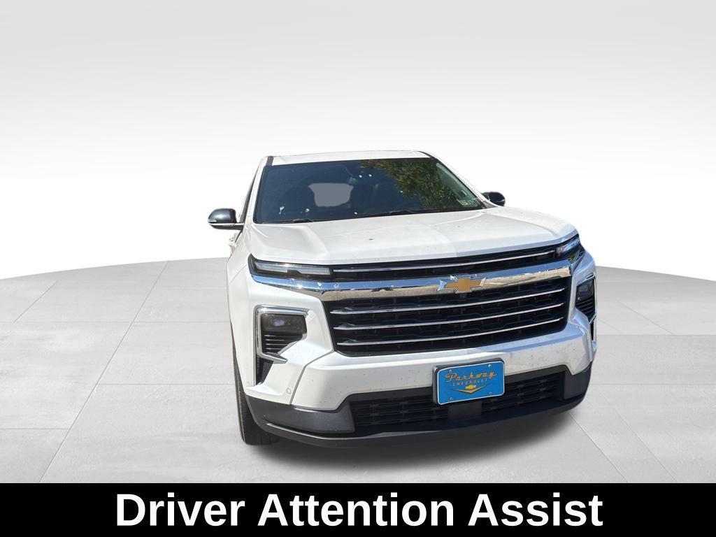 used 2024 Chevrolet Traverse car, priced at $34,322