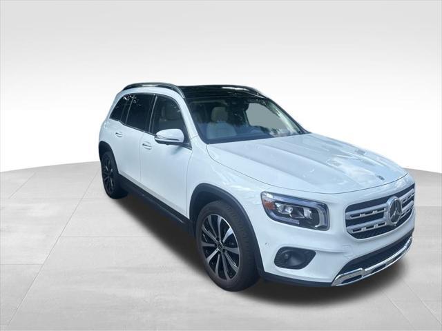 used 2022 Mercedes-Benz GLB 250 car, priced at $33,156