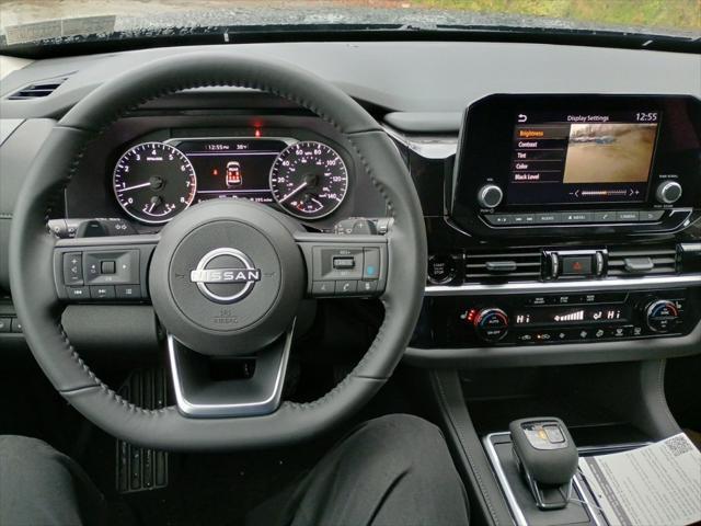 new 2025 Nissan Pathfinder car, priced at $41,512