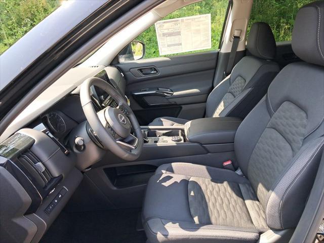 new 2025 Nissan Pathfinder car, priced at $45,865