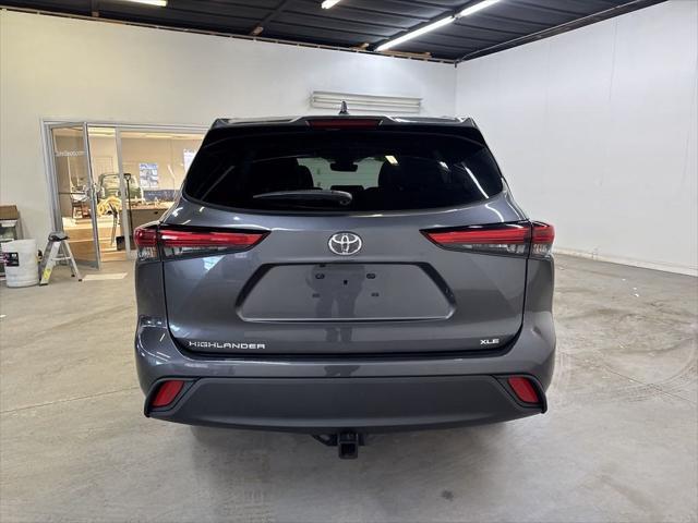 used 2023 Toyota Highlander car, priced at $37,548