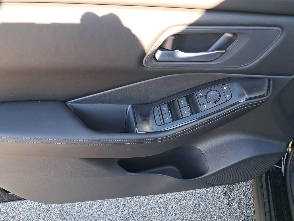 new 2026 Nissan Rogue car, priced at $31,052