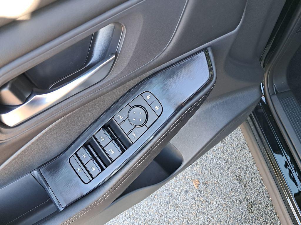 new 2026 Nissan Rogue car, priced at $31,052