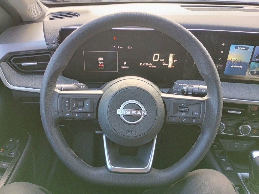 new 2025 Nissan Kicks car, priced at $26,500