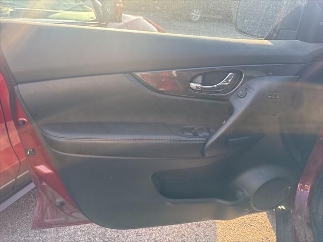 used 2019 Nissan Rogue car, priced at $18,455