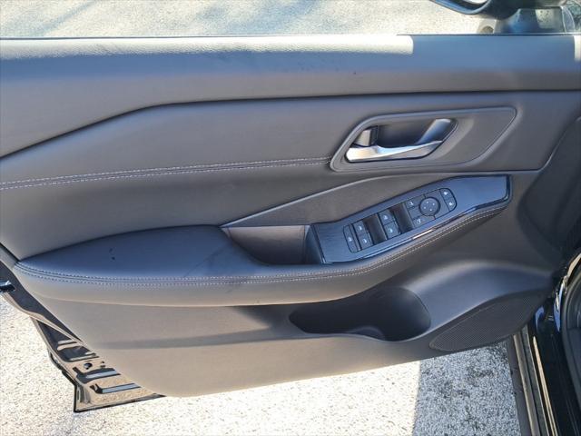 new 2025 Nissan Rogue car, priced at $34,314