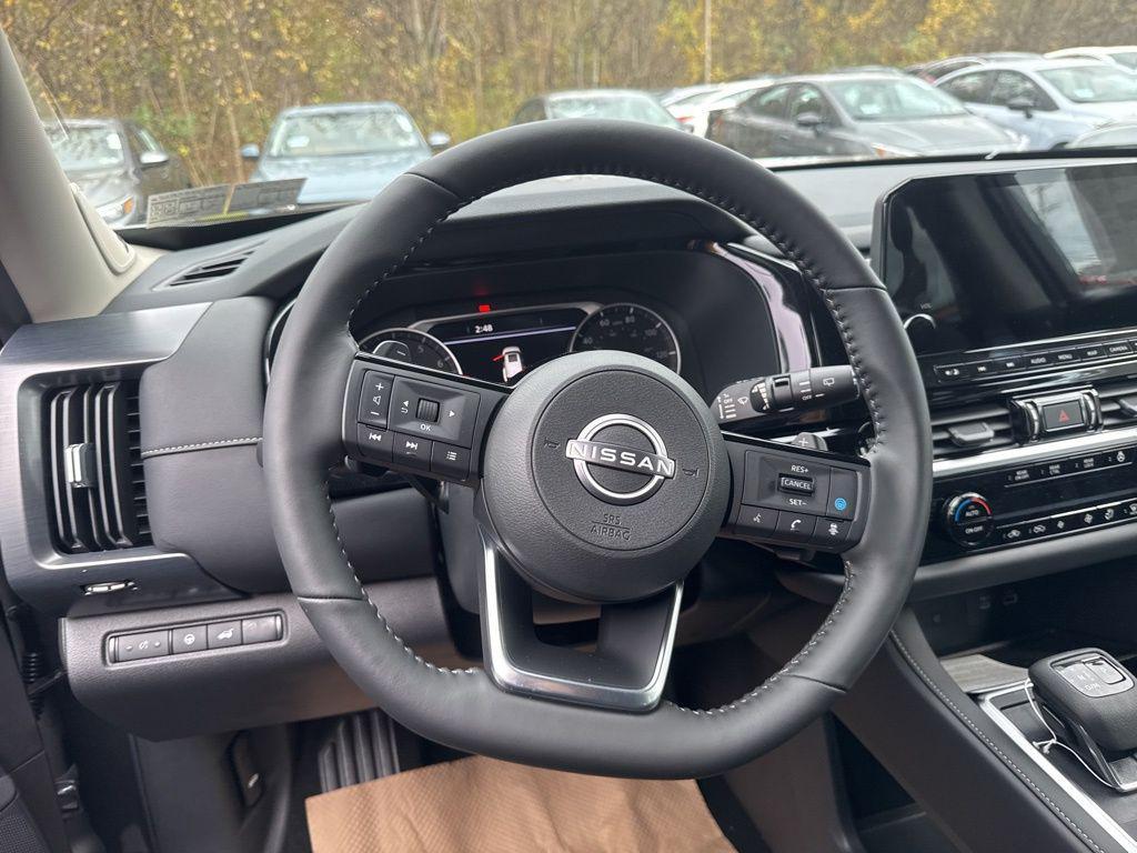 new 2025 Nissan Pathfinder car, priced at $40,166