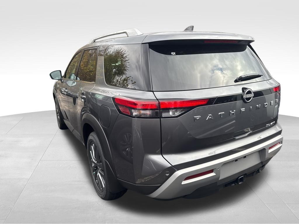new 2025 Nissan Pathfinder car, priced at $40,166