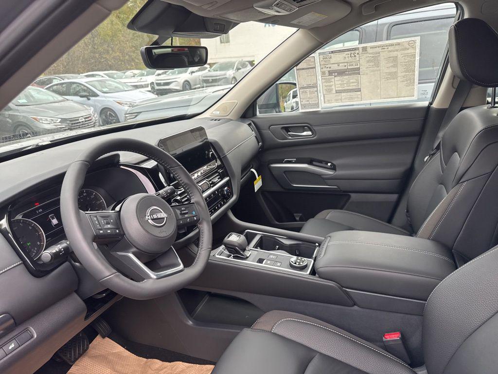 new 2025 Nissan Pathfinder car, priced at $40,166