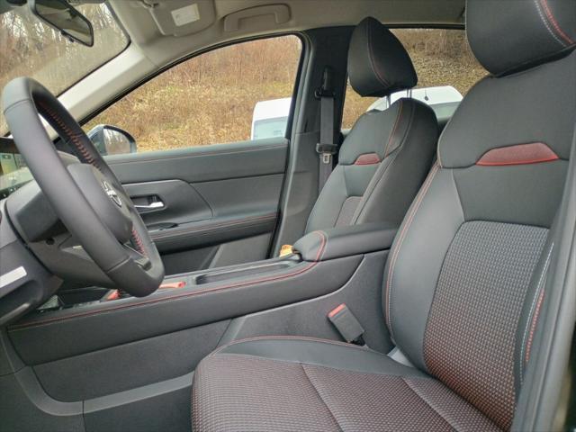 new 2025 Nissan Kicks car, priced at $27,402