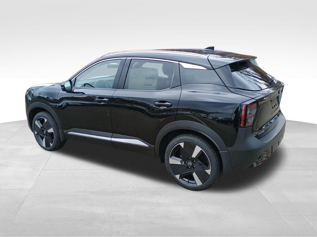 new 2025 Nissan Kicks car, priced at $28,902