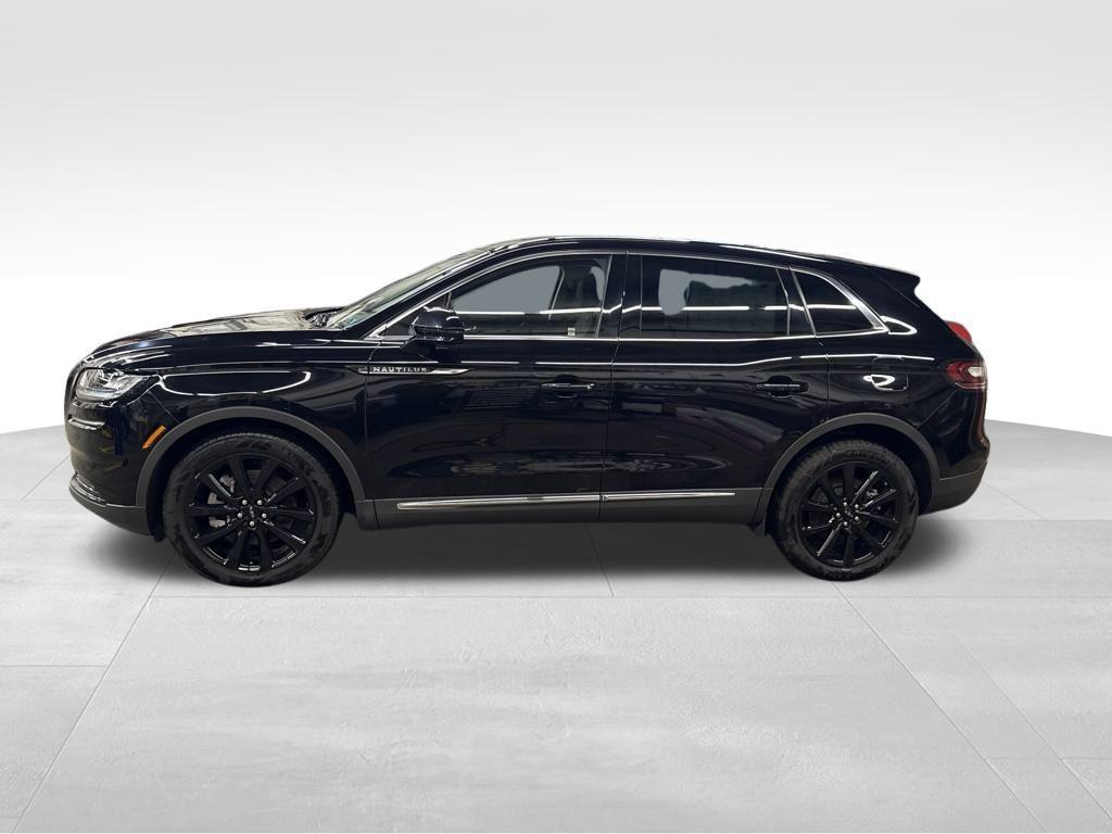 used 2022 Lincoln Nautilus car, priced at $34,652
