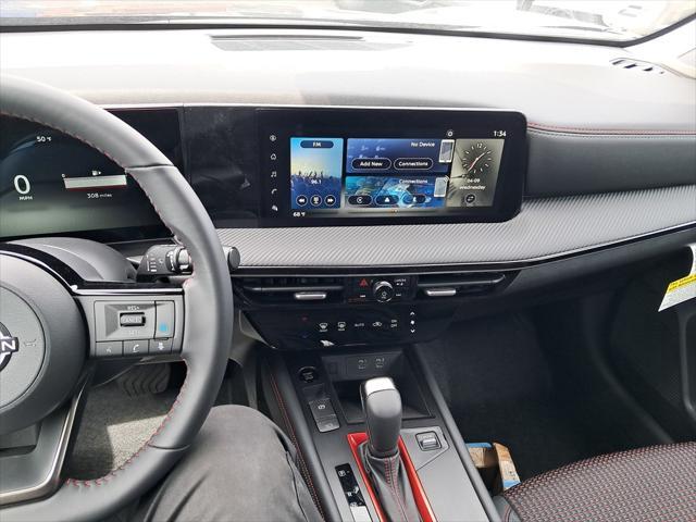 new 2025 Nissan Kicks car, priced at $28,068