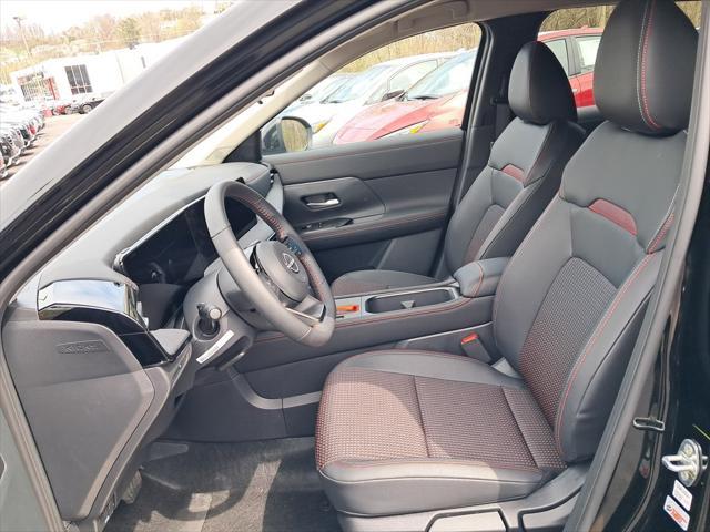 new 2025 Nissan Kicks car, priced at $28,068
