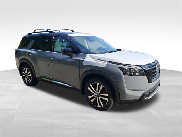 new 2025 Nissan Pathfinder car, priced at $52,101