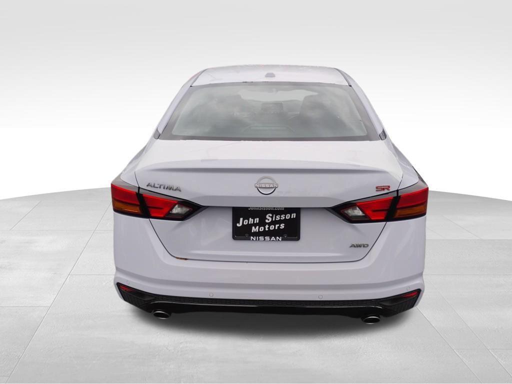 new 2025 Nissan Altima car, priced at $31,066