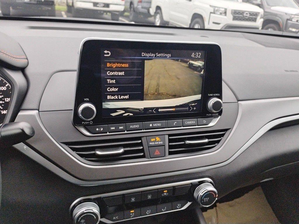 new 2025 Nissan Altima car, priced at $31,066