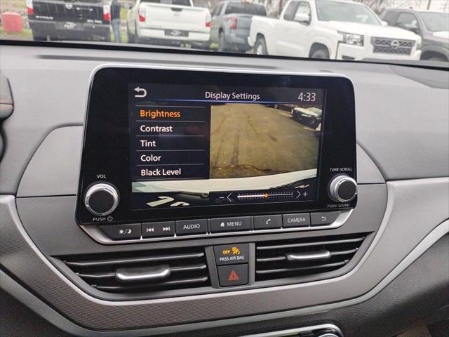 new 2025 Nissan Altima car, priced at $31,067