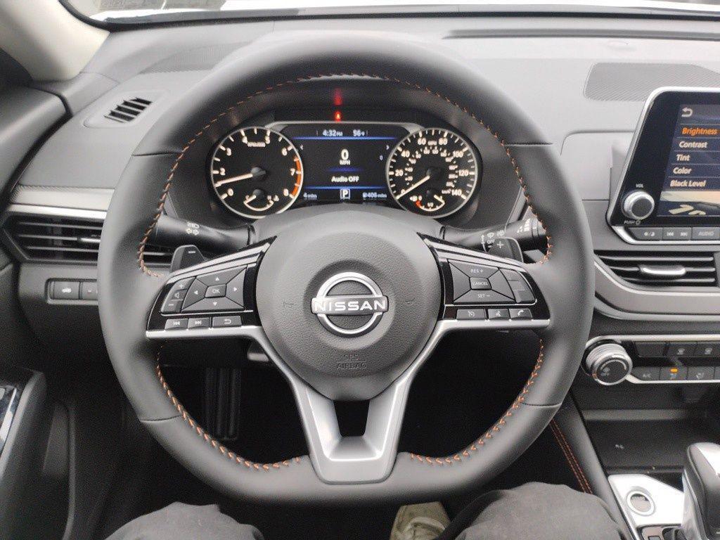 new 2025 Nissan Altima car, priced at $31,066