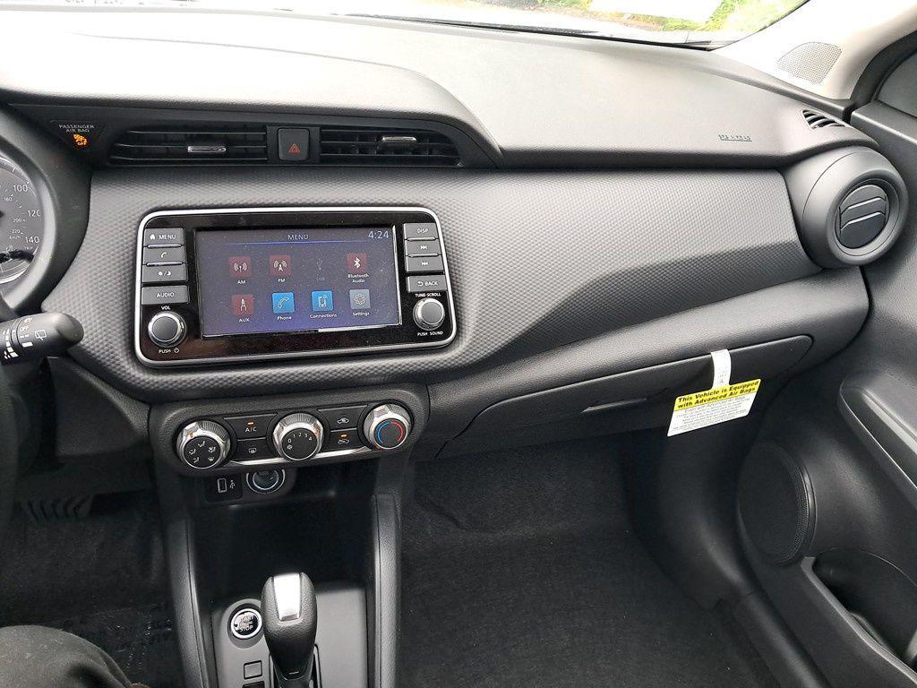 new 2025 Nissan Kicks car, priced at $23,311