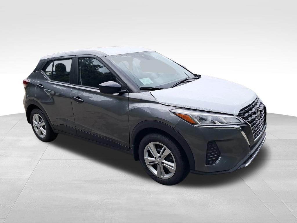 new 2025 Nissan Kicks car, priced at $23,311