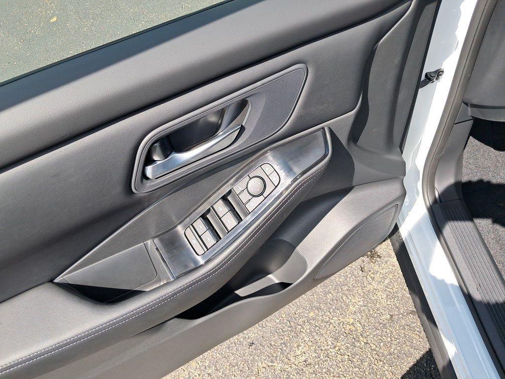 new 2026 Nissan Rogue car, priced at $31,251