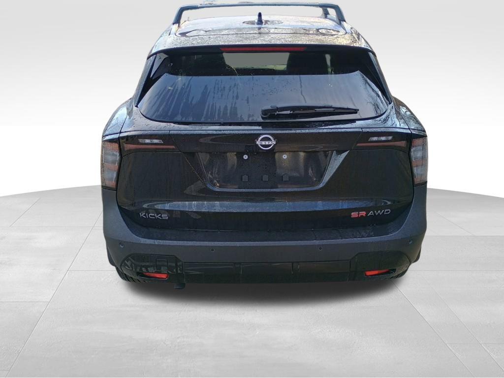 new 2025 Nissan Kicks car, priced at $29,513