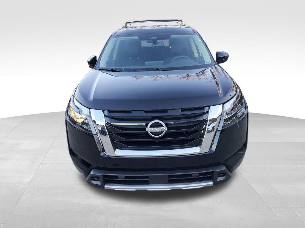 new 2025 Nissan Pathfinder car, priced at $40,529