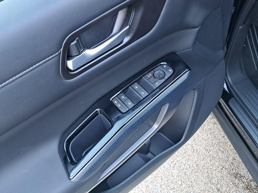 new 2025 Nissan Pathfinder car, priced at $40,529