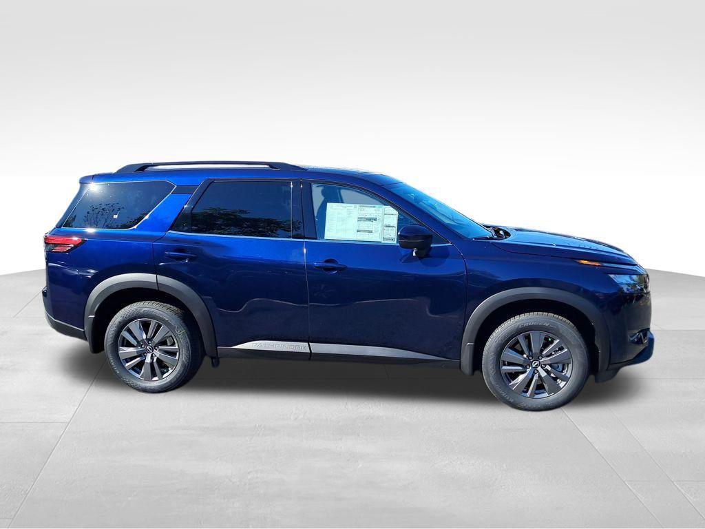 new 2025 Nissan Pathfinder car, priced at $36,704