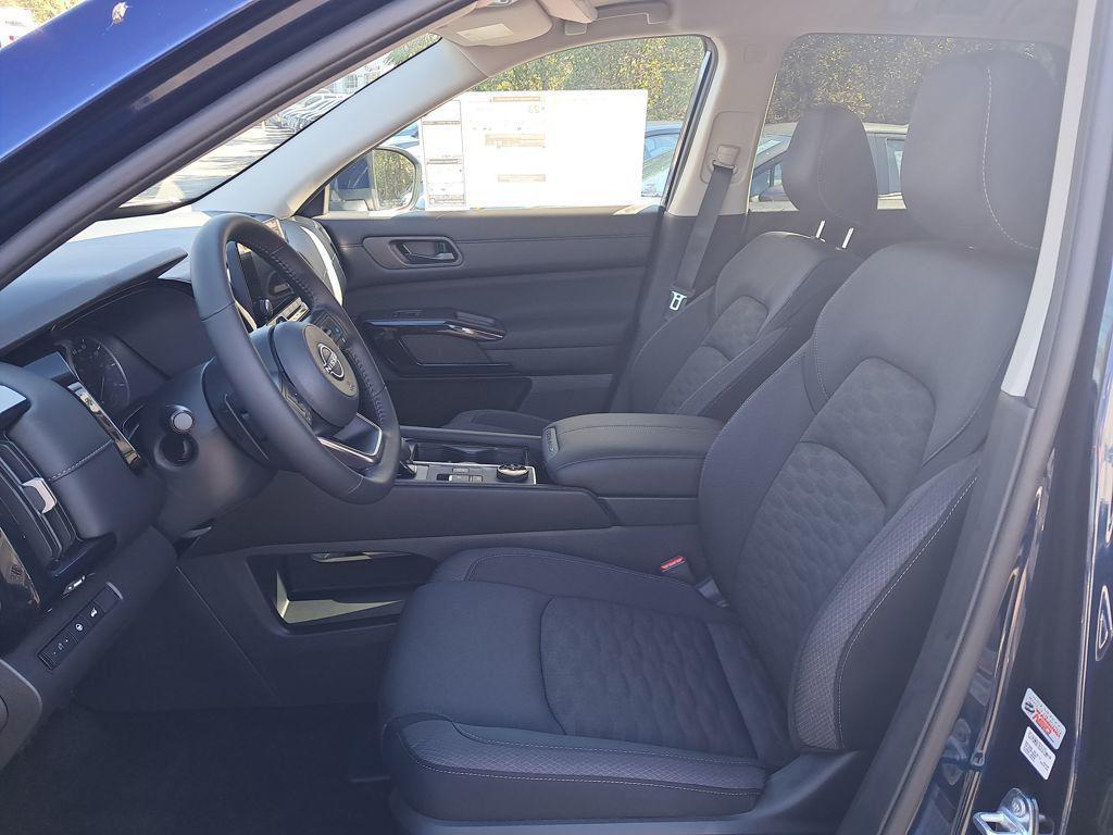 new 2025 Nissan Pathfinder car, priced at $36,704