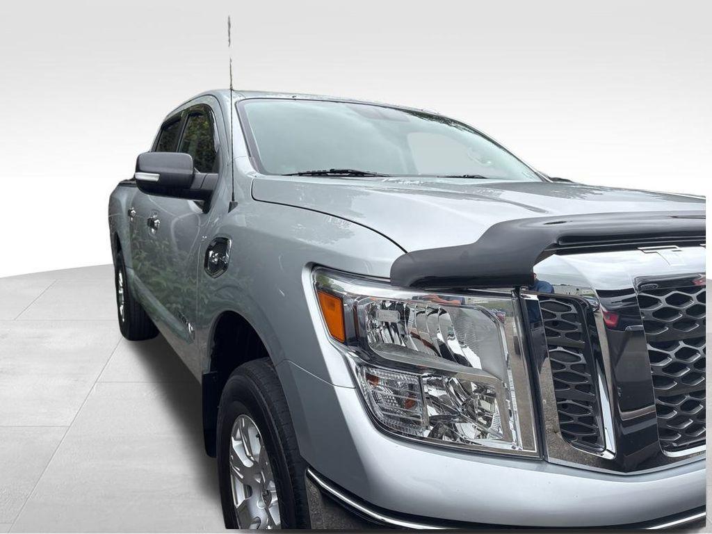 used 2017 Nissan Titan car, priced at $22,909