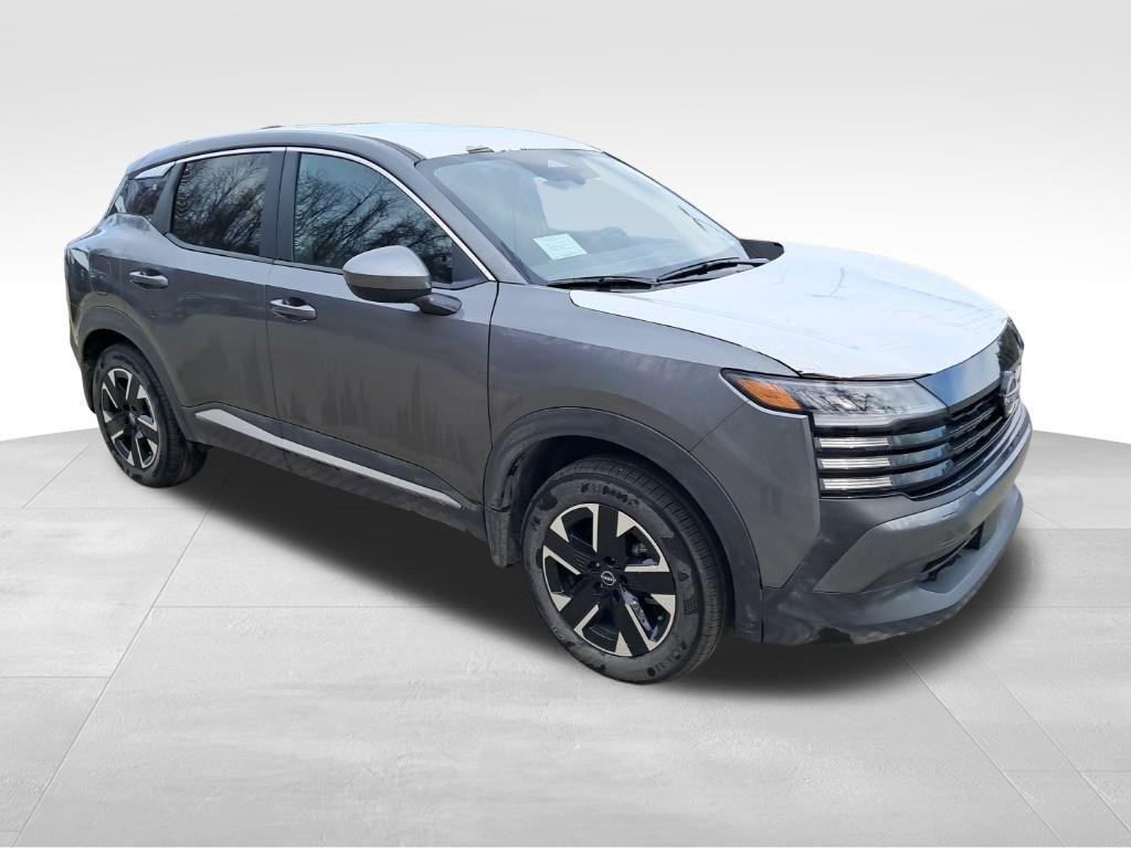 new 2025 Nissan Kicks car, priced at $27,570