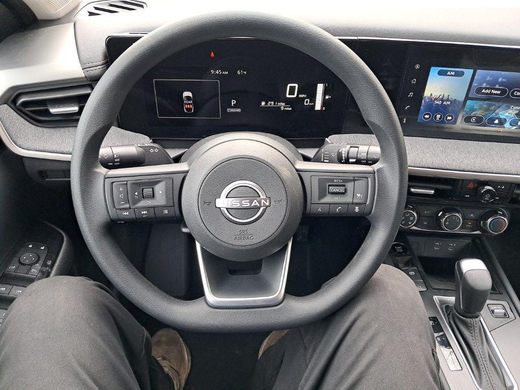 new 2025 Nissan Kicks car, priced at $27,570