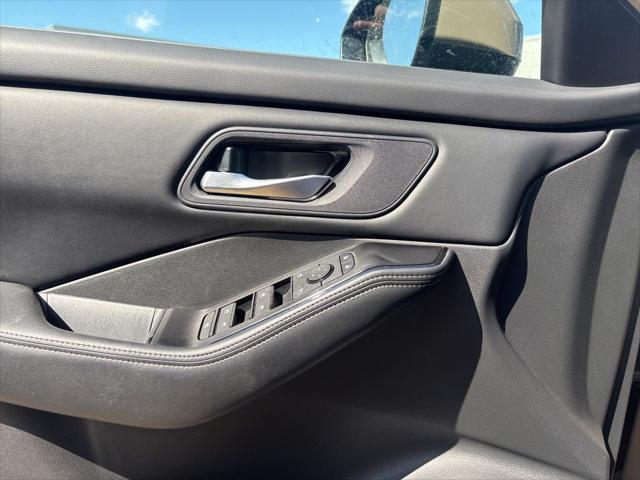 used 2025 Nissan Rogue car, priced at $29,483