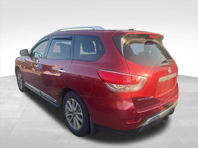 used 2014 Nissan Pathfinder car, priced at $10,630