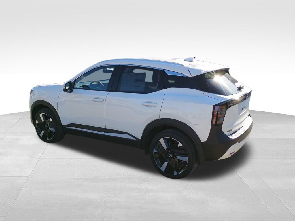 new 2025 Nissan Kicks car, priced at $28,019