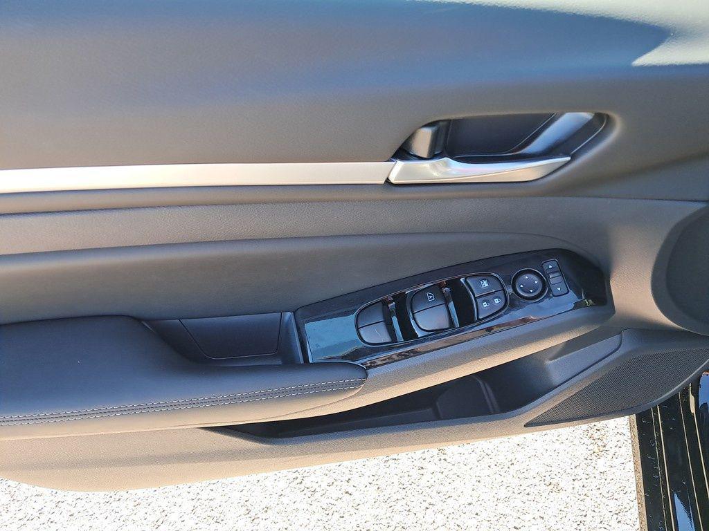 new 2025 Nissan Altima car, priced at $33,824