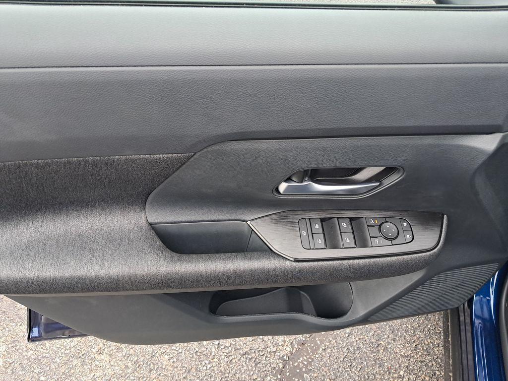 new 2026 Nissan Kicks car, priced at $27,744