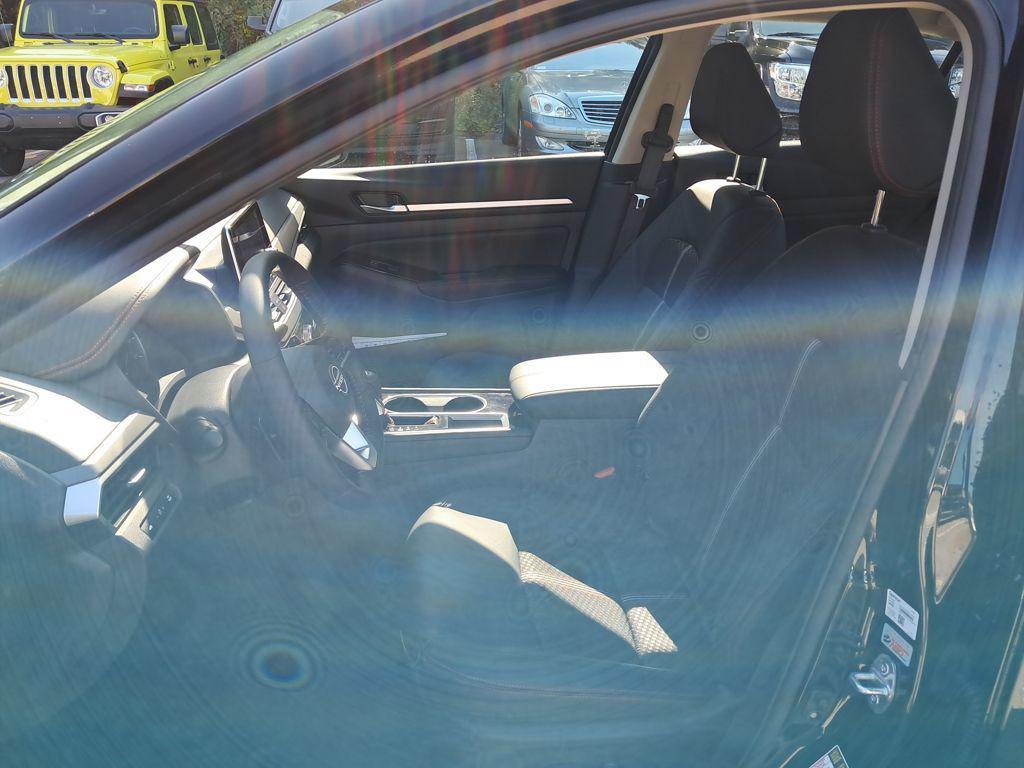 new 2025 Nissan Altima car, priced at $29,955