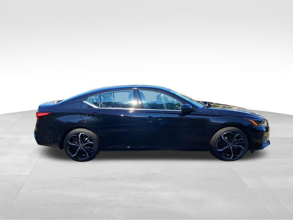 new 2025 Nissan Altima car, priced at $29,955